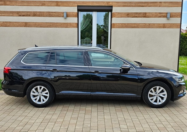 Volkswagen Passat cena 63800 przebieg: 180000, rok produkcji 2019 z Tuszyn małe 562